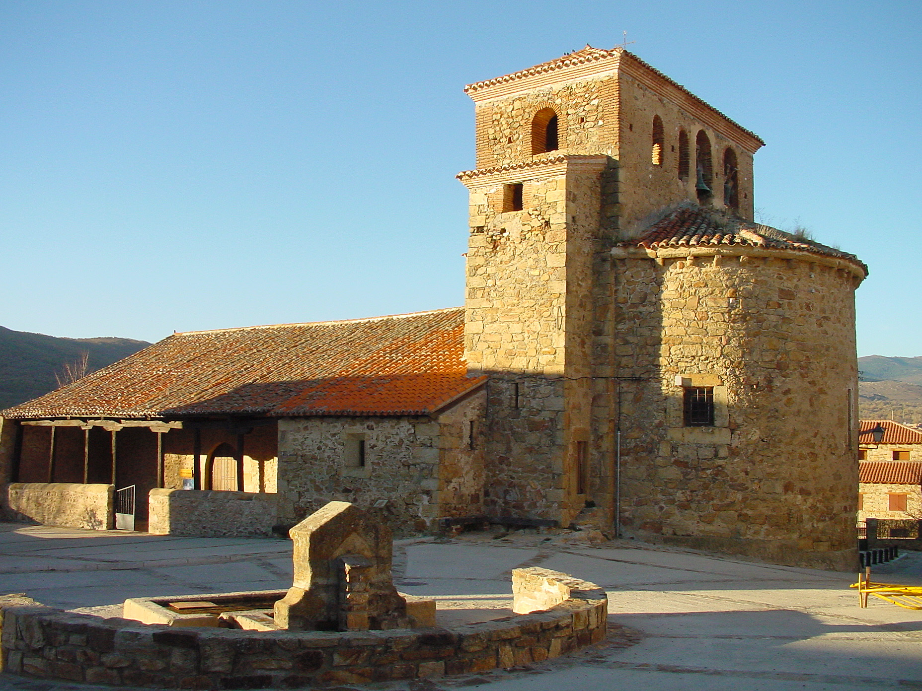 iglesia santo domingo pradena del rincon