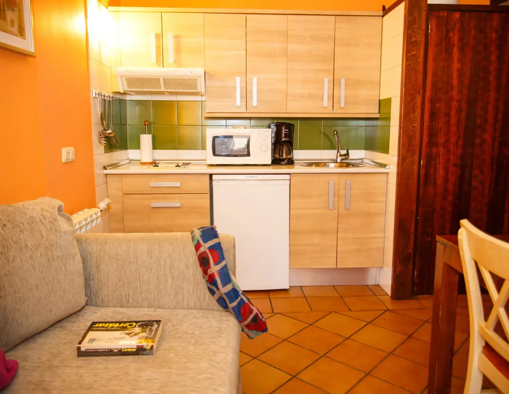casa rural robregordo apartamento b interior cocina 001
