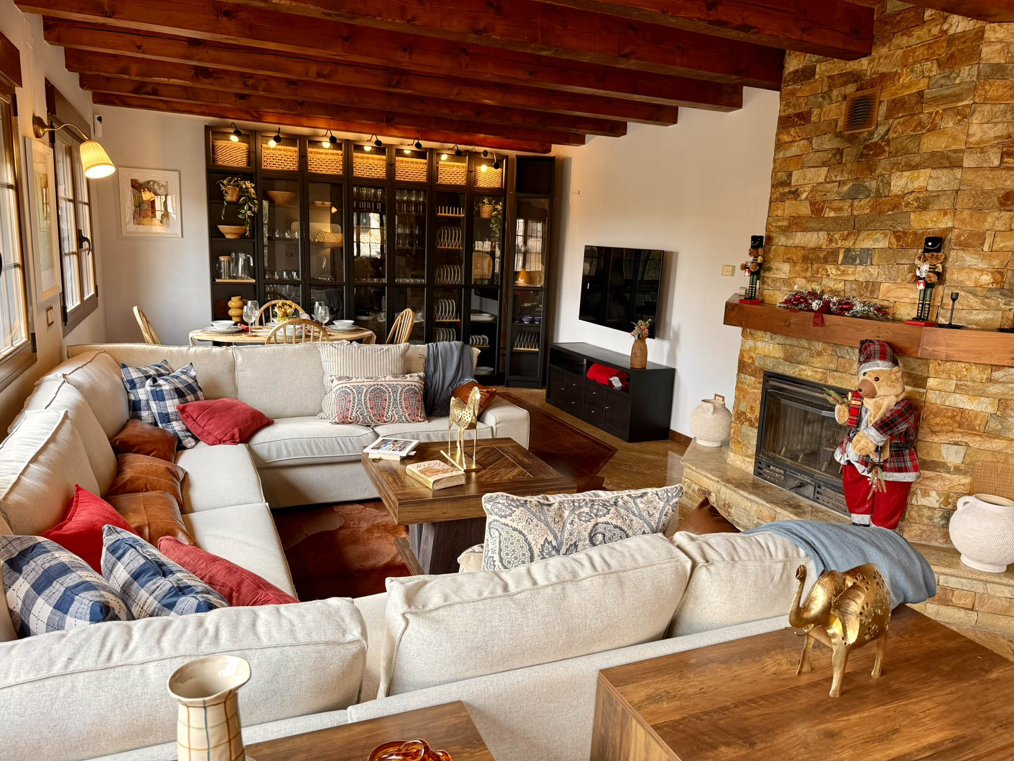 casa rural reduena casa rosita salon 01